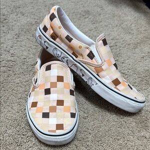 Van’s Women’s Breast Cancer Awareness Slip-On Checkered Shoes - size 7.5